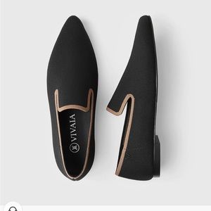 Vivaia point toe flats, size 39/8.5, black & tan